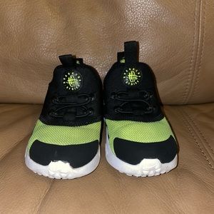 Nike Huarache Sneakers